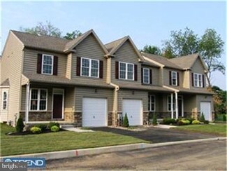 103 Oxford Falls Ct, Langhorne, PA 19047