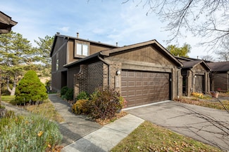 2543 Meade Ct, Ann Arbor, MI 48105