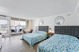 445 Seaside Ave Unit 2012, Honolulu, HI 96815