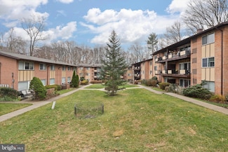 10167 Fair Woods Dr Unit 310, Fairfax, VA 22030