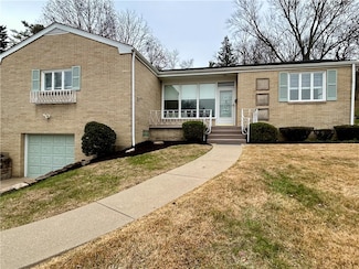 107 Grienbrier Dr, Carnegie, PA 15106