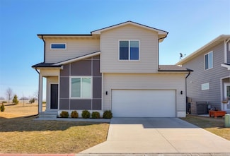 4669 171st St, Urbandale, IA 50323