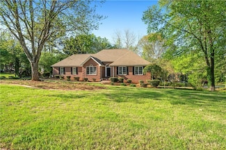 2025 Golden Ridge Cir, Cumming, GA 30040