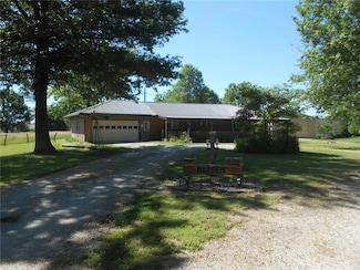 6439 SE Haynesville Rd, Holt, MO 64048