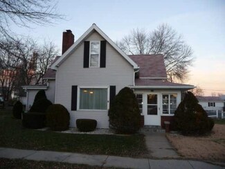111 N Oakland St, Colfax, IN 46035