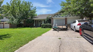 1721 N Alexander Ln, Bethany, OK 73008