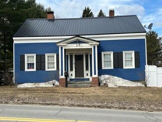 37 Enfield Rd, Lincoln, ME 04457