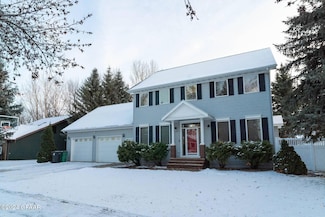 283 Circle Hills Dr, Grand Forks, ND 58201