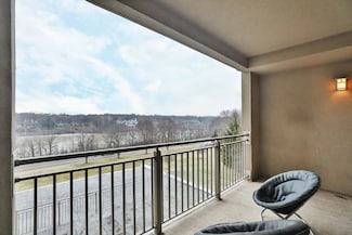5745 Newbank Cir Unit 202, Dublin, OH 43017