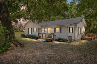 17221 NE 71st Place, Hawthorne, FL 32640