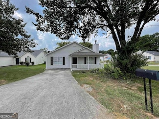 5849 Eagles Crossing Ln, Riverdale, GA 30274