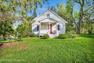 1622 Layton Rd, Scott Township, PA 18447