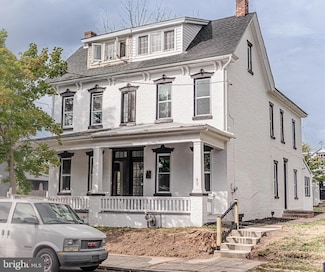 45 W 3rd St, Pottstown, PA 19464