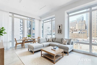 247 W 46th St Unit 408, New York, NY 10036