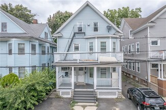31 Hanover St, Providence, RI 02907