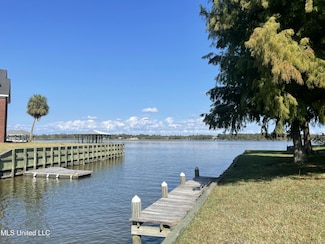 479 Linda Dr, Biloxi, MS 39531