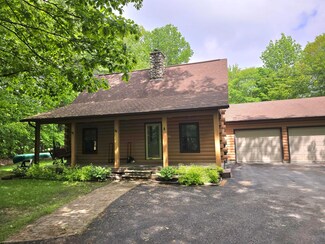 20 Sunflower Ln, Sidney, ME 04330