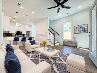 2014 Forest Ave, North Charleston, SC 29405