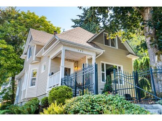 102 SE 30th Ave, Portland, OR 97214