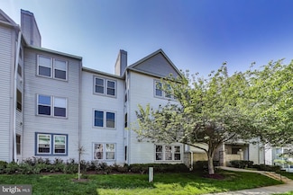 3321 Sir Thomas Dr Unit 12, Silver Spring, MD 20904