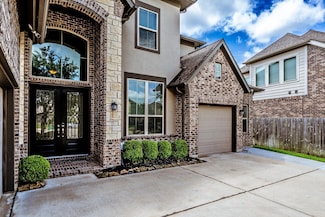 10318 Easterly Ln, Cypress, TX 77433