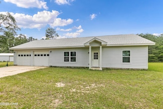 1653 Ledger Rd, Chipley, FL 32428