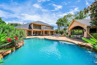 6302 S Royal Point Dr, Kingwood, TX 77345