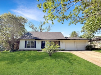 507 Brownstone St, Euless, TX 76039