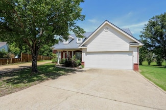 214 Ridgecrest Dr, Booneville, MS 38829