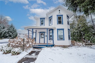 598 S 6th St, Indiana, PA 15701