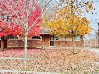 30267 Champine St, Saint Clair Shores, MI 48082