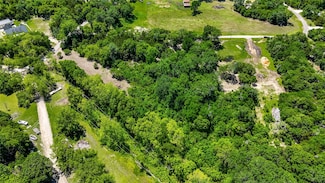308 Canyon Creek Ln, Tom Bean, TX 75489