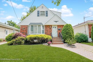 243 Seidman Ave, Staten Island, NY 10312