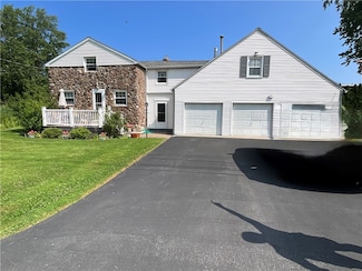 7 Clearview Ave, Hilton, NY 14468