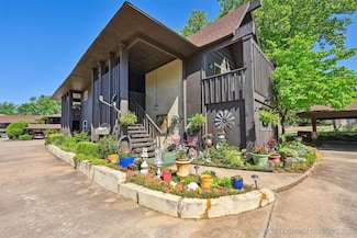 15901 E 131st St S Unit 3, Broken Arrow, OK 74011