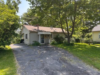 34015 Cambria Ct, Westland, MI 48186