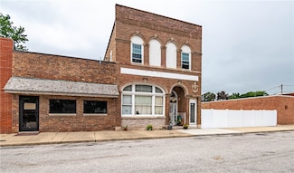 161 N Front St, Macon, IL 62544