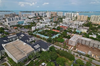 628 Cohen Way, Sarasota, FL 34236