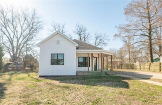 307 Helen St, Sikeston, MO 63801