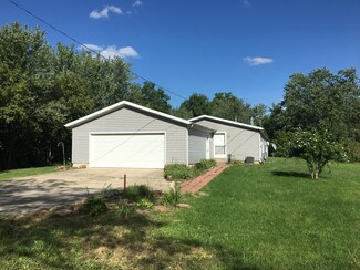 227 Felton St, Benton Harbor, MI 49022