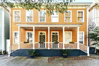 529 E Broad St, Savannah, GA 31401