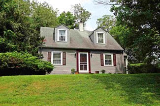 100 Morton Dr, Hamlin, WV 25523