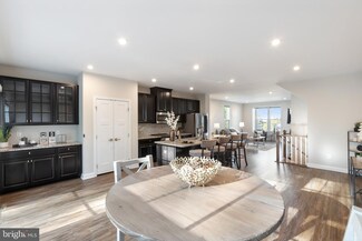 160 Nathan Dr, Cinnaminson, NJ 08077
