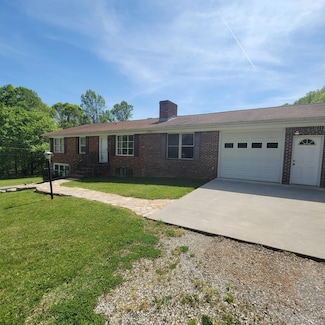 1106 Hogan Rd, Blue Ridge, VA 24064
