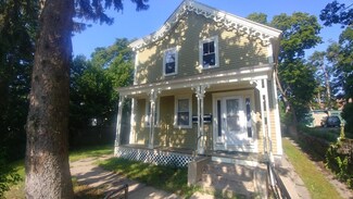 28 Crown St, Worcester, MA 01609
