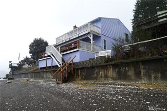 181 N Canal Hideaway, Lilliwaup, WA 98555