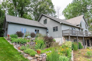 W8775 Birch Rd, Shiocton, WI 54170