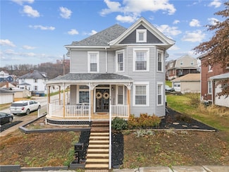 27 S 5th St, Youngwood, PA 15697