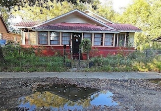 135 E Petain St, Prichard, AL 36610