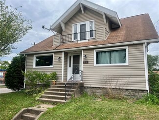 422 39th St, Beaver Falls, PA 15010